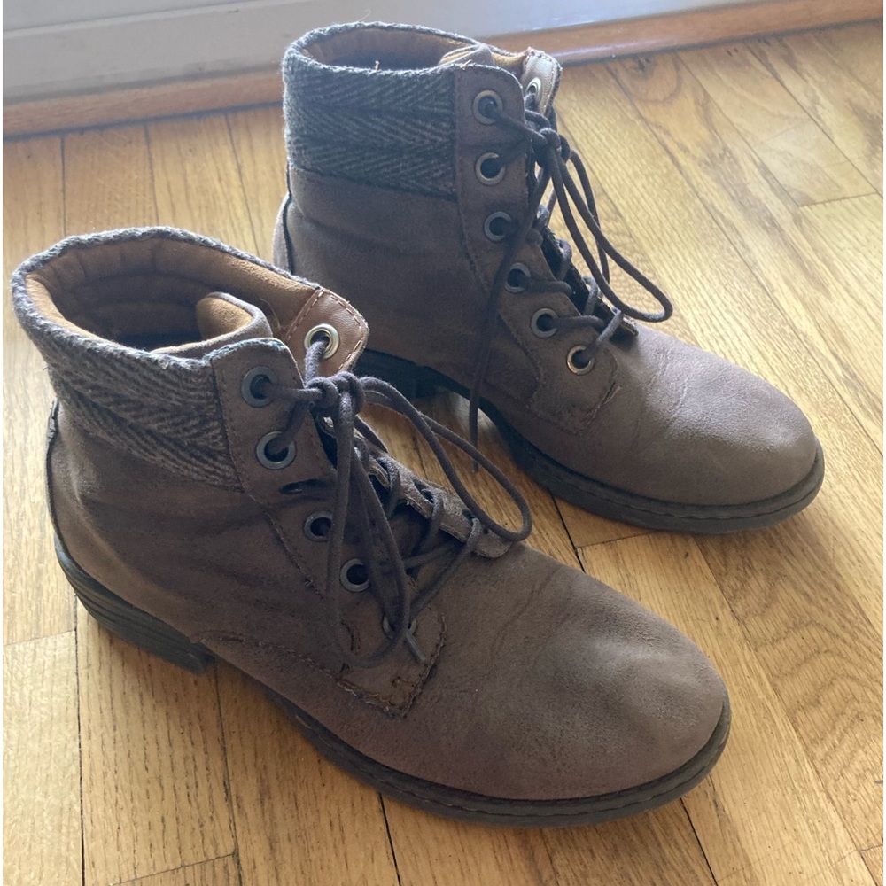 boc ankle boot in brown